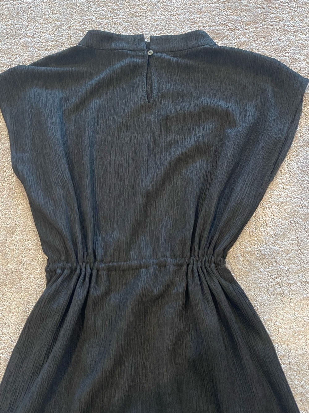 Eileen Fisher Crinkle, Black Funnel Neck Midi
Dress,Cap Sleeve,Elastic Waist-XS - Picture 11 of 16